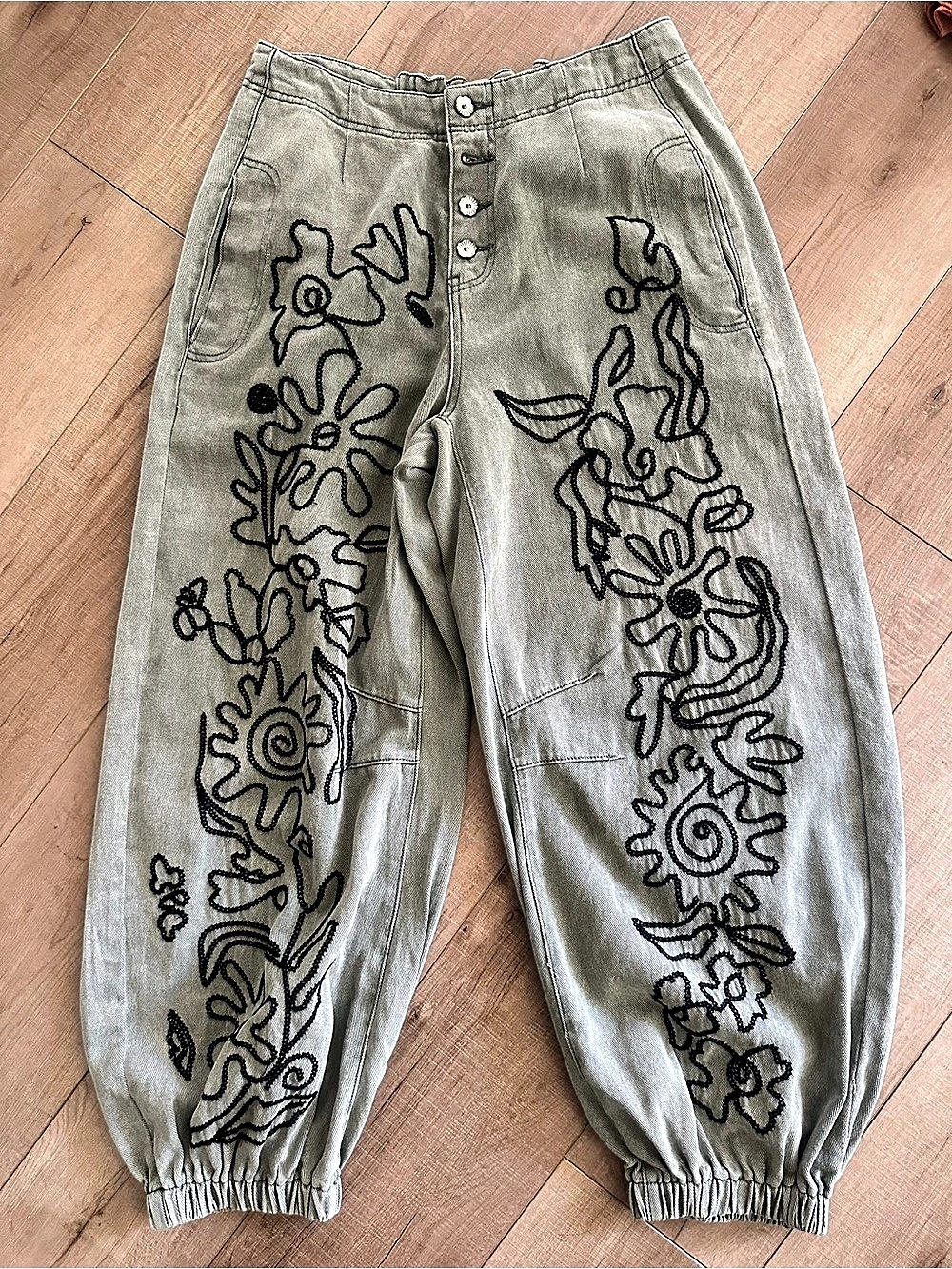 POL Floral Embroidered Jogger Pants Green & Black Large